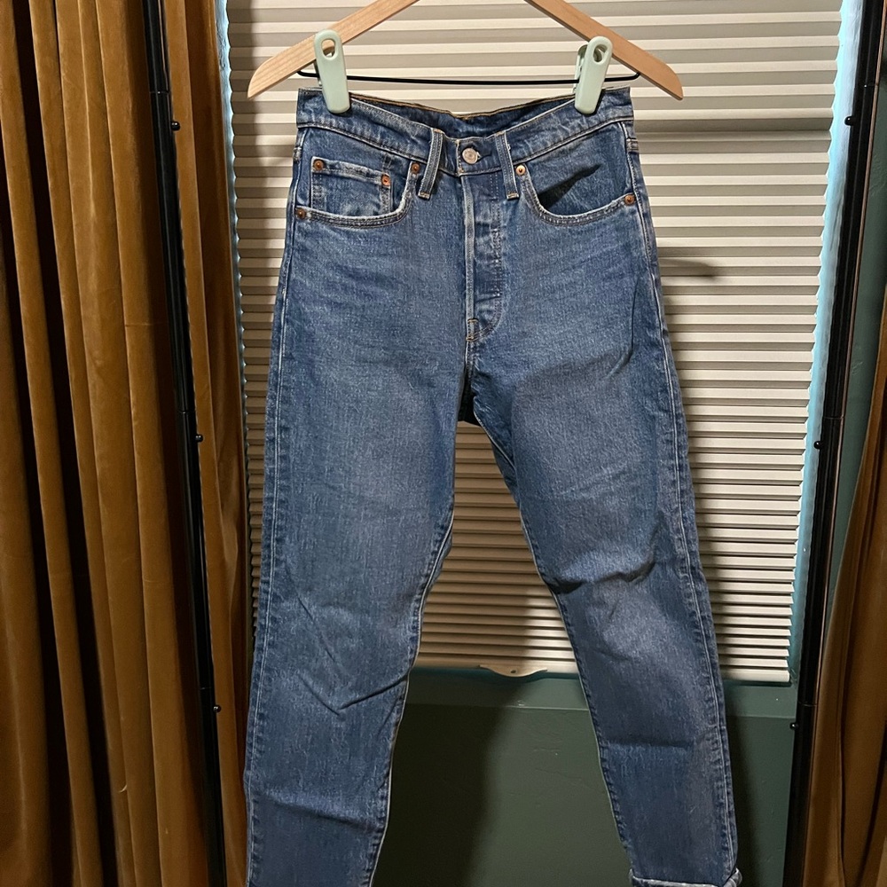 Levi's High Waisted Mom Jeans